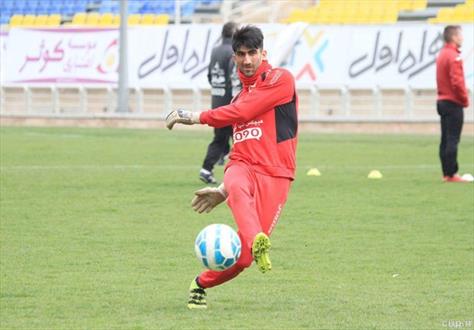 طعنه تند دروازه بان پرسپولیس به استقلالی ها